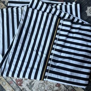 lululemon athletica Black and White Striped Scarf